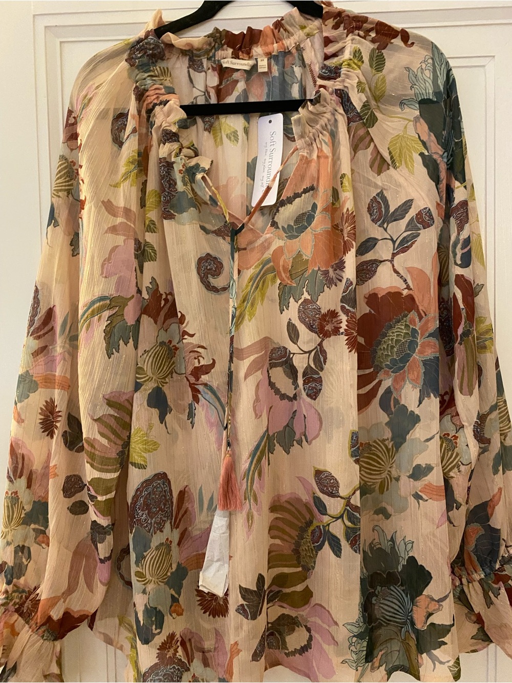 Soft surroundings brand 2x long sleeve shirt .